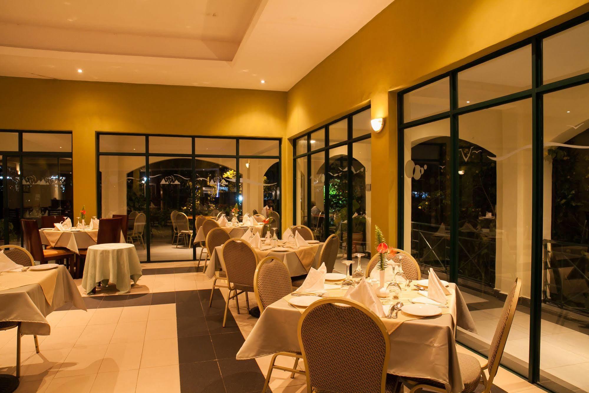 Gorillas Volcanoes Hotel Ruhengeri Zewnętrze zdjęcie