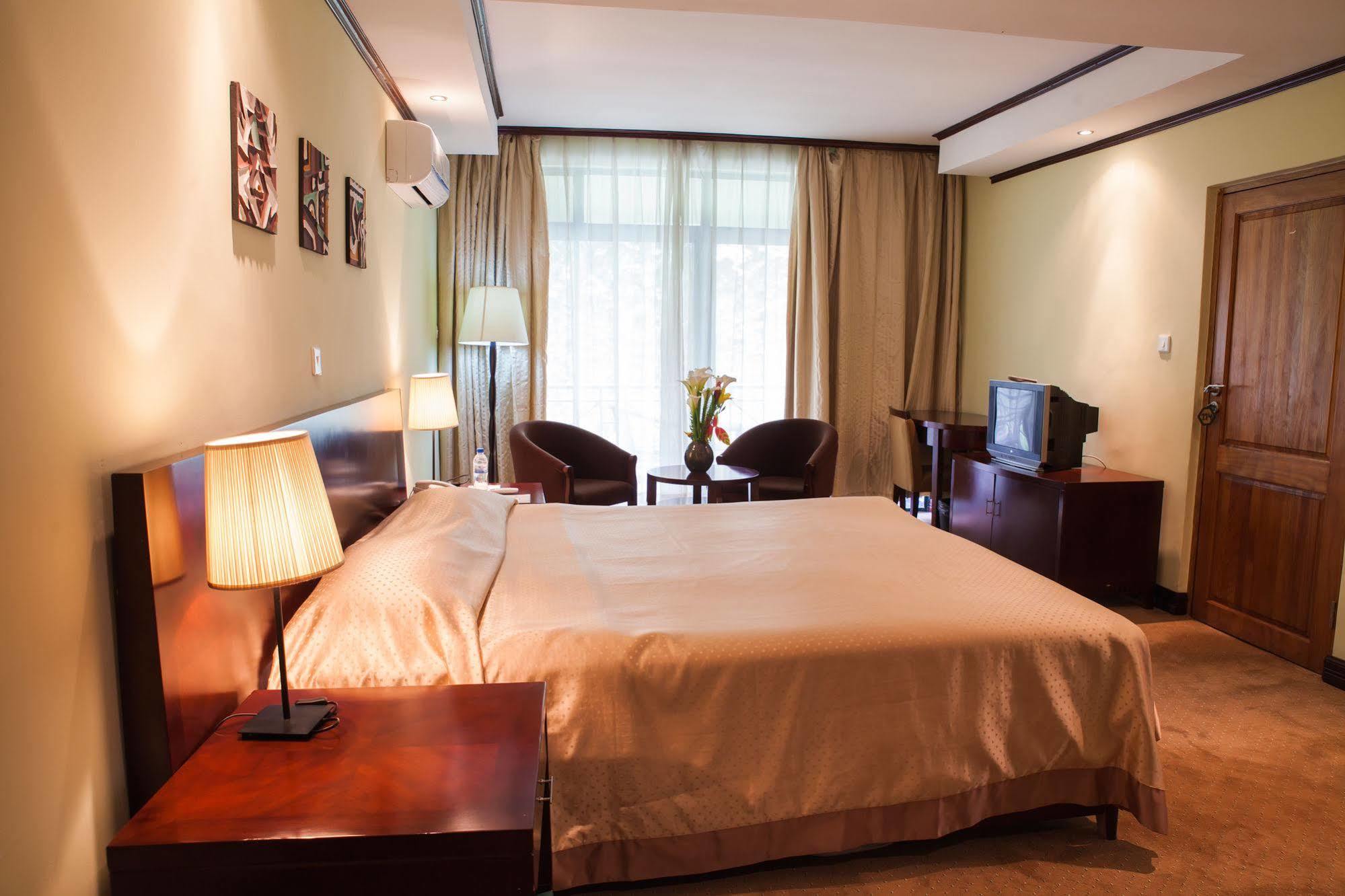 Gorillas Volcanoes Hotel Ruhengeri Zewnętrze zdjęcie